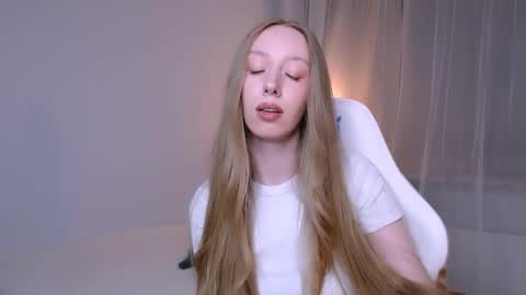 Luna online show from April 17, 9:50 pm