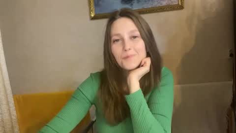 lunafeather online show from March 26, 6:20 pm