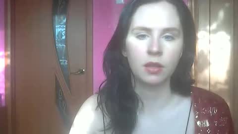 lunamystique_ online show from January 22, 7:14 am