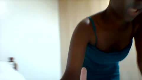 lushlola254 online show from February 3, 3:50 pm