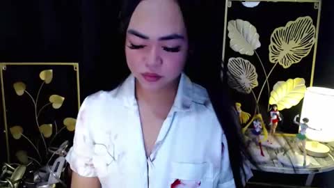 Trina online show from March 30, 11:43 am