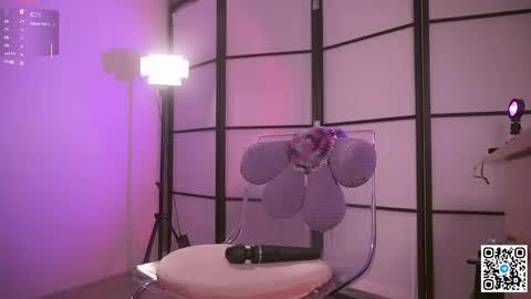   online show from March 18, 12:26 am