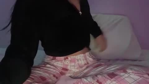 Luviee online show from February 4, 2:36 am