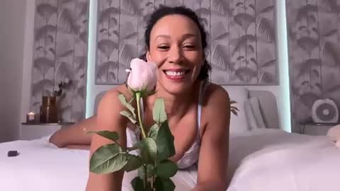 Reesa online show from July 18, 12:25 am