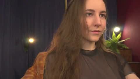 Lynn online show from March 17, 2:04 am