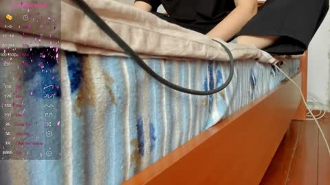 Lulu online show from April 6, 8:59 am