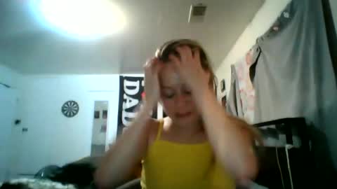 maceyloves online show from June 19, 4:39 am