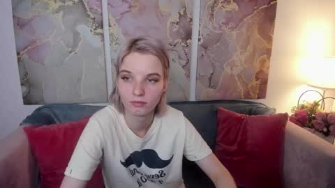 madelaines online show from January 11, 11:04 am