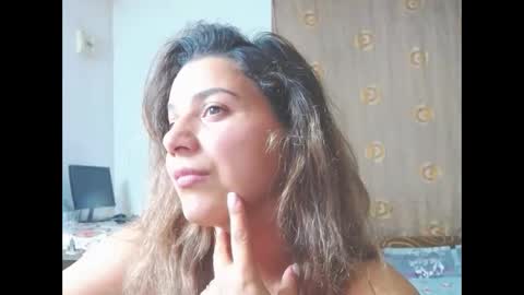 madisonrusso online show from April 18, 7:58 pm