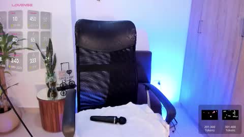 ISABEL online show from February 17, 11:09 am