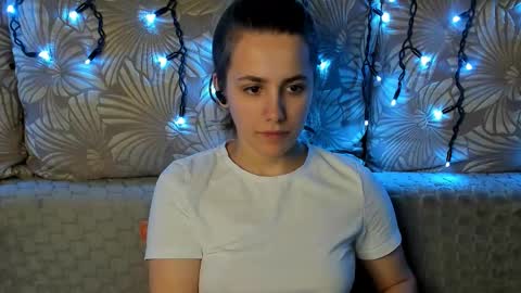 Maggie online show from March 10, 3:10 am