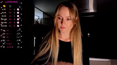 magicpeaach online show from December 14, 4:08 pm