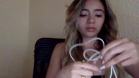 majo_gomezz online show from March 12, 9:28 pm