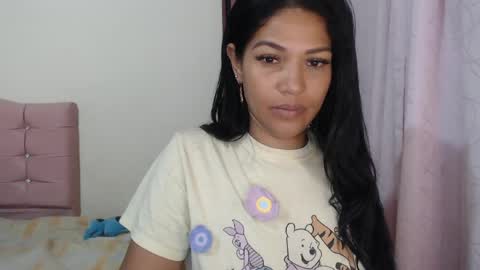 MAKENNAA online show from April 15, 10:38 am