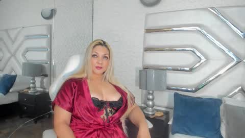 MalorySweet  online show from March 3, 1:06 pm