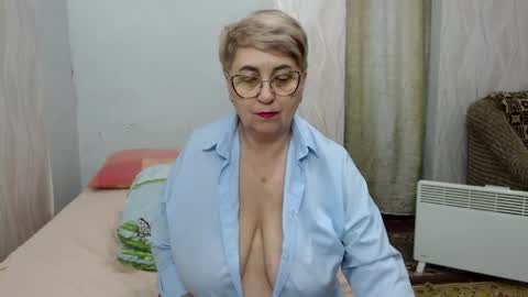 MargaretStar online show from March 18, 5:51 pm