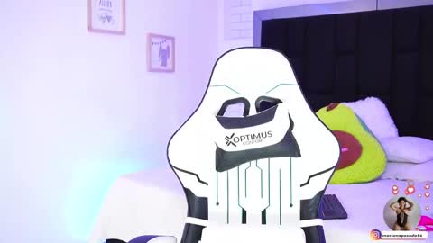 Mariana  online show from January 15, 7:20 pm