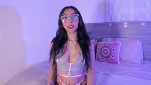 Luna Dulk online show from February 3, 9:36 am