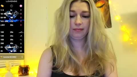 marina_xi online show from February 3, 2:45 pm