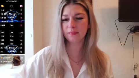 marina_xi online show from February 22, 12:19 pm