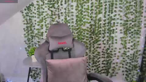 Emmaa online show from July 7, 1:08 am