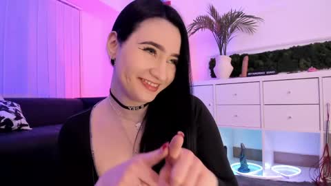 Mary online show from April 14, 6:24 am