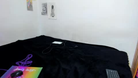 mary_magic online show from April 17, 12:35 am