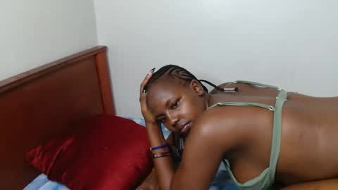 maxxy online show from March 13, 10:33 pm