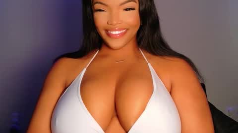 MayBabi online show from April 7, 4:53 pm