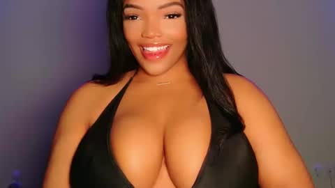 MayBabi online show from March 8, 11:03 am