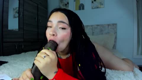 IG soymeily oficial  online show from November 18, 11:15 pm