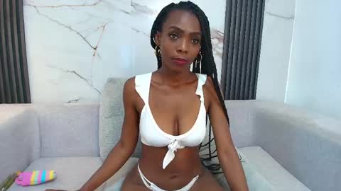 Melanie online show from April 13, 8:31 pm