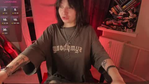 Ash online show from July 24, 8:27 pm