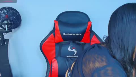    Independent model online show from February 21, 4:13 am