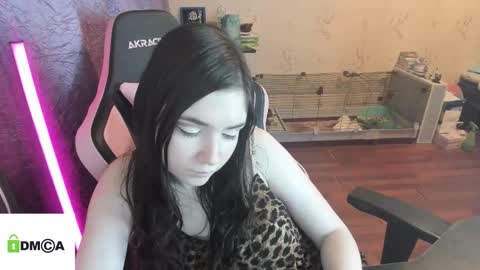 melisanilson online show from March 25, 10:45 pm