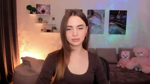 Tessa online show from April 18, 3:42 am