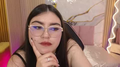 Meredith online show from February 12, 9:49 pm