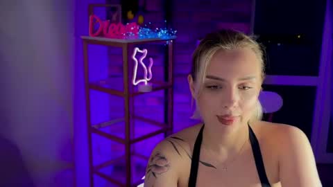 Meri Greys online show from April 16, 9:36 pm