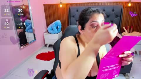 meylagia online show from April 13, 3:08 am