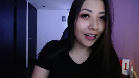 Mia zoe online show from February 21, 4:37 pm