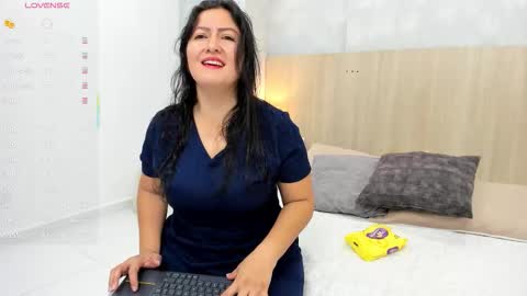 Mia Aristizabal online show from February 15, 11:42 am