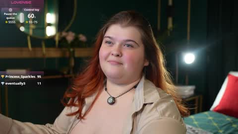 Sweet Mia online show from March 29, 6:07 pm