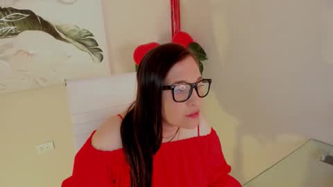 Victoria online show from February 17, 12:26 pm