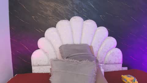 Mia online show from March 17, 12:20 pm