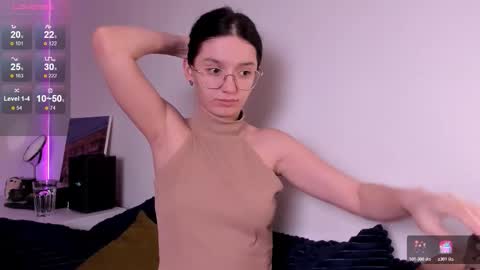 mia online show from March 13, 10:44 pm