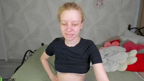 michelle_blond online show from April 3, 7:50 am