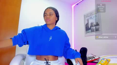 mia sofia online show from January 17, 12:23 pm