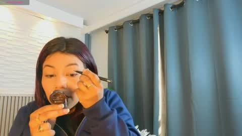 milena_lawson online show from April 18, 12:40 pm