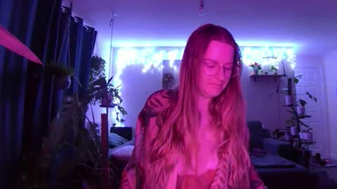 Milf Tara36 online show from December 20, 6:39 am