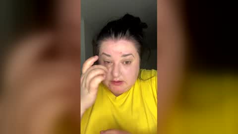 LavinniaBelle online show from March 16, 12:46 am